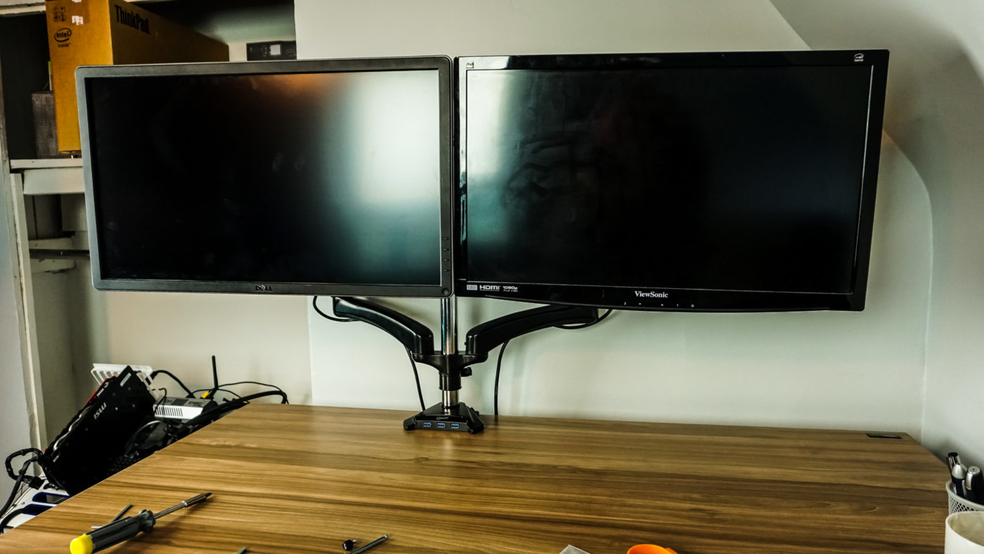 Arctic Z2-3D Dual Monitor Arm