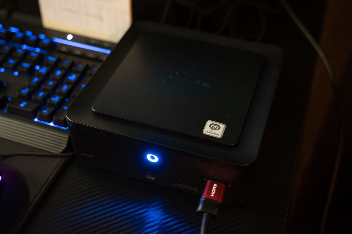 ZOTAC MI553B