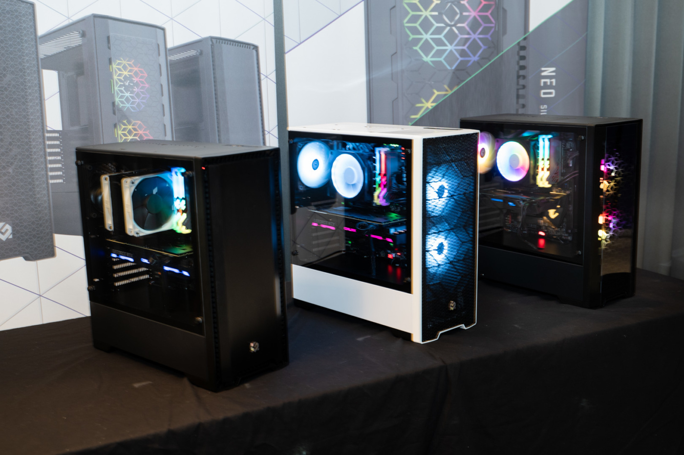 MetallicGear NEO Cases