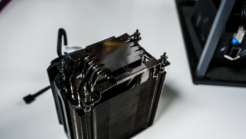 Cooler Master Hyper 212 RGB Black Edition CPU Cooler Installation