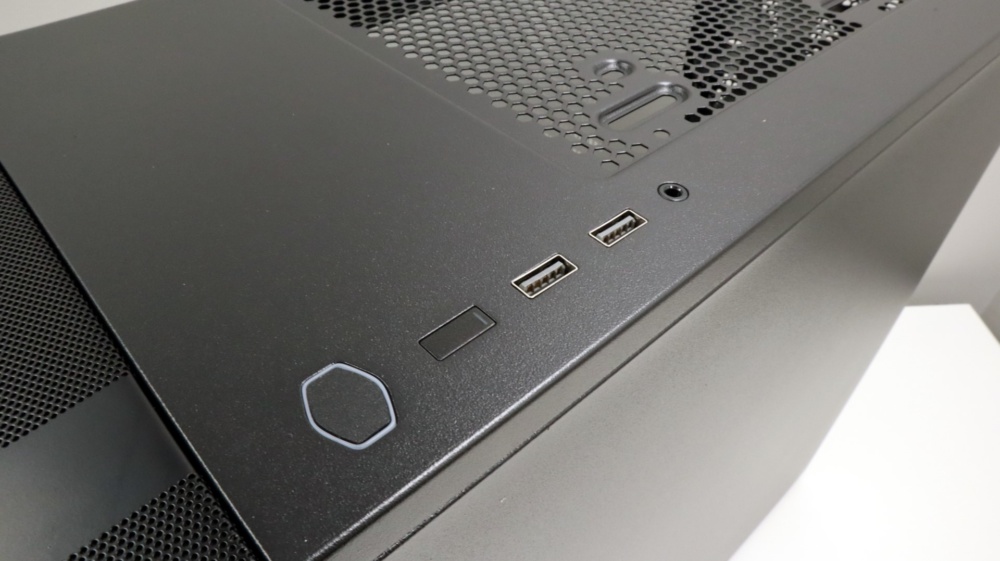 MasterBox NR600