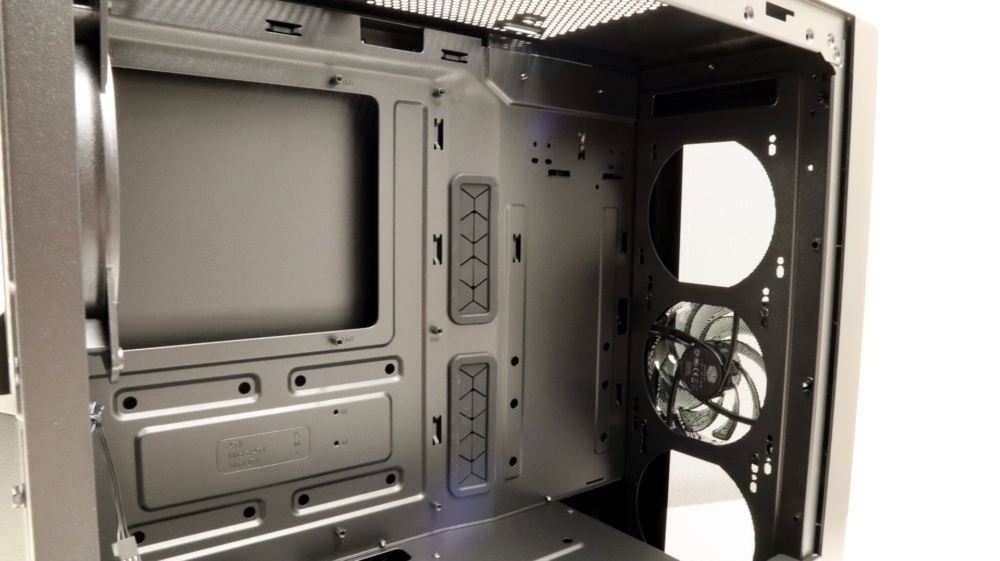 MasterBox NR600