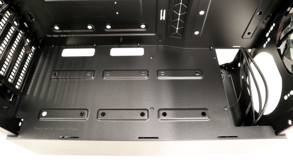 MasterBox NR600