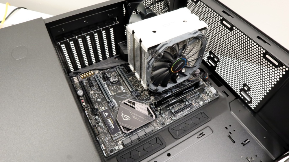 MasterBox NR600