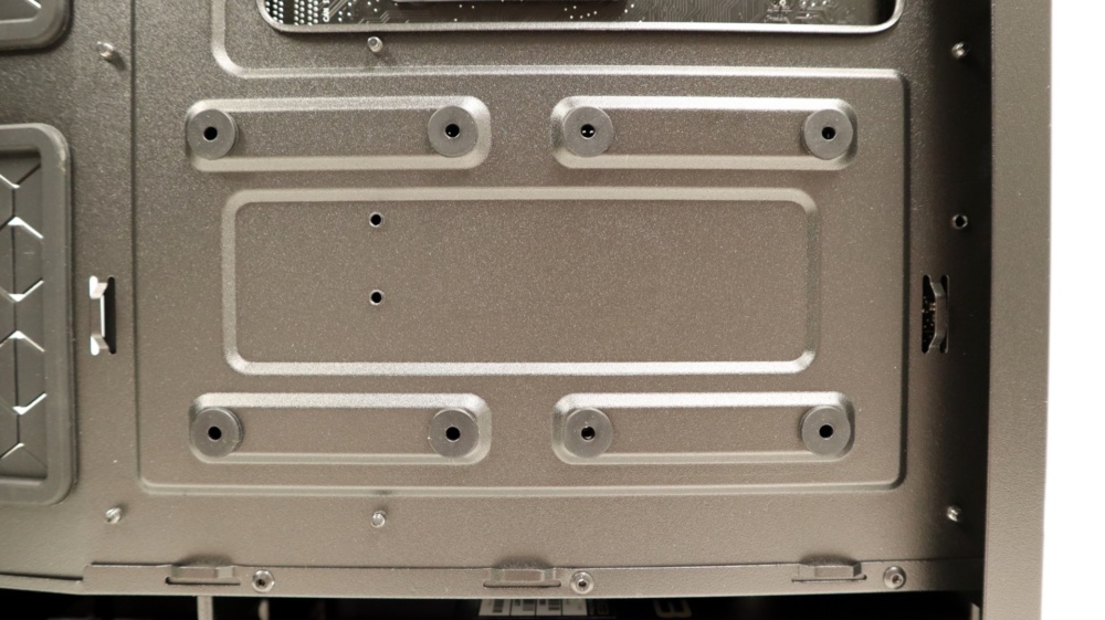 MasterBox NR600