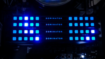 Corsair Dominator Platinum RGB DDR4-3200 32GB Memory Kit