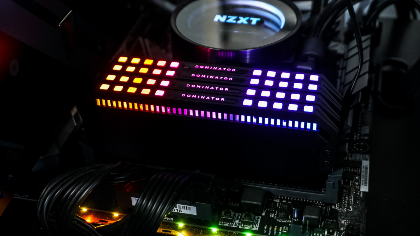 Corsair Dominator Platinum RGB DDR4-3200 32GB Memory Kit