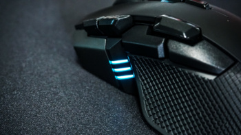 Corsair Ironclaw RGB Wireless Gaming Mouse