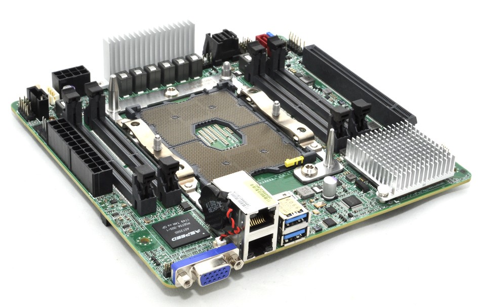 Asrock EPC621D4I 2M view 2