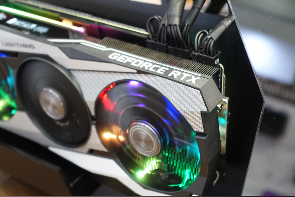 MSI RTX 2080 Ti Lightning 10th Anniversary Edition 3