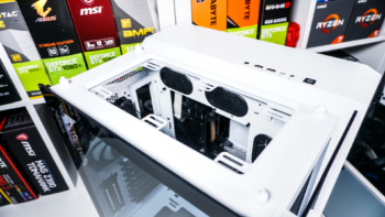 Corsair Crystal Series 680X RGB Case