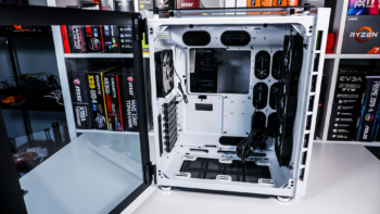 Corsair Crystal Series 680X RGB Case
