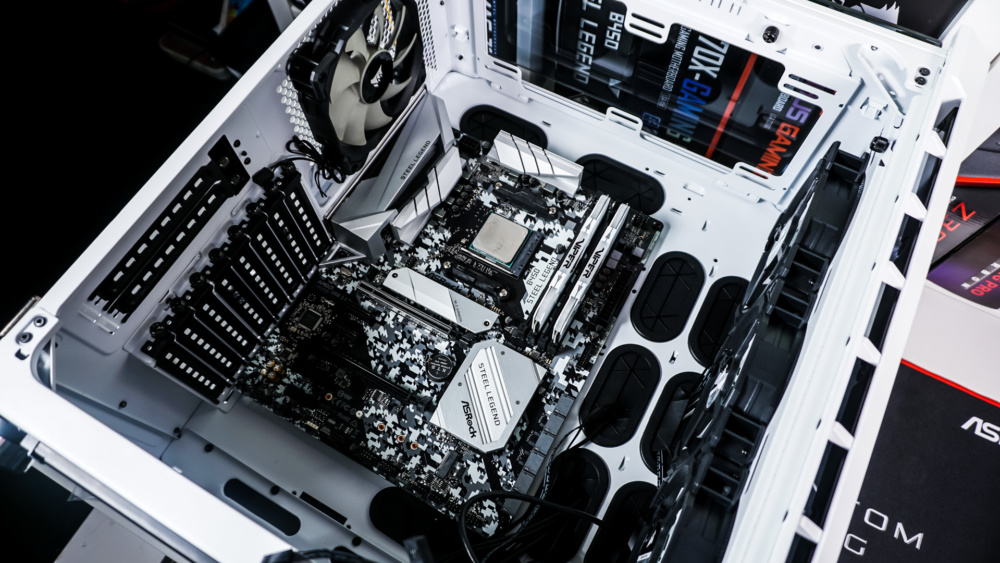 Corsair Crystal Series 680X RGB Case