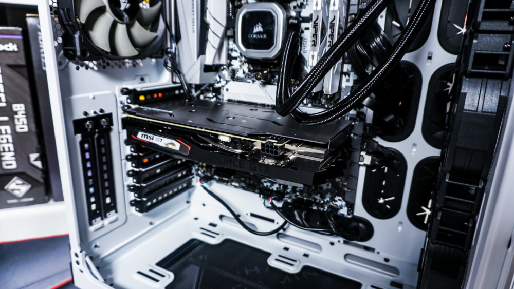 Corsair Crystal Series 680X RGB Case
