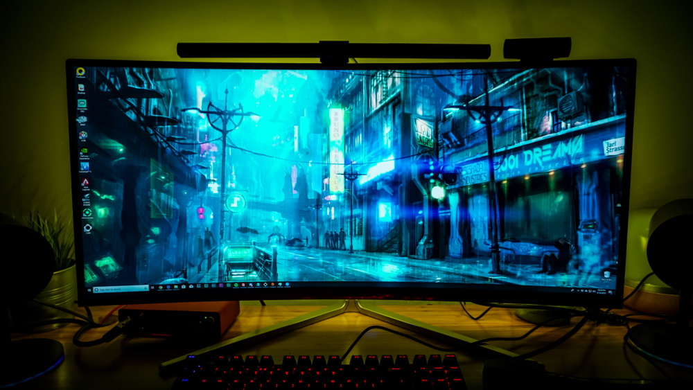 NZXT HUE 2 Ambient RGB Lighting Kit