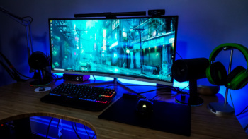 NZXT HUE 2 Ambient RGB Lighting Kit
