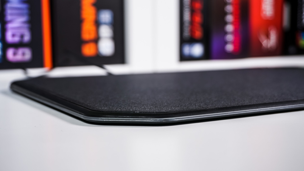 Cooler Master MP860 Dual-Sided RGB Mousepad