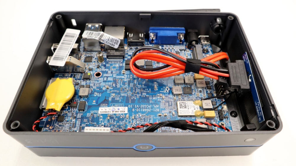 Azulle Byte3 Fanless Mini Desktop PC