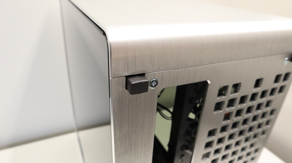 InWin 905