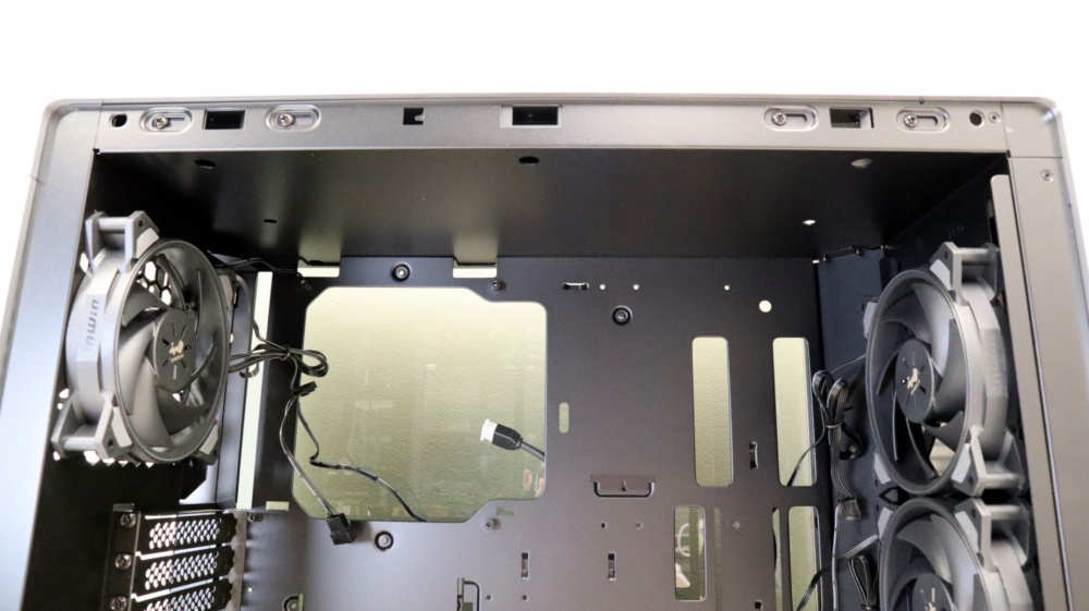 InWin 905
