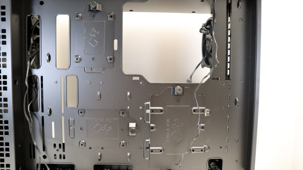 InWin 905