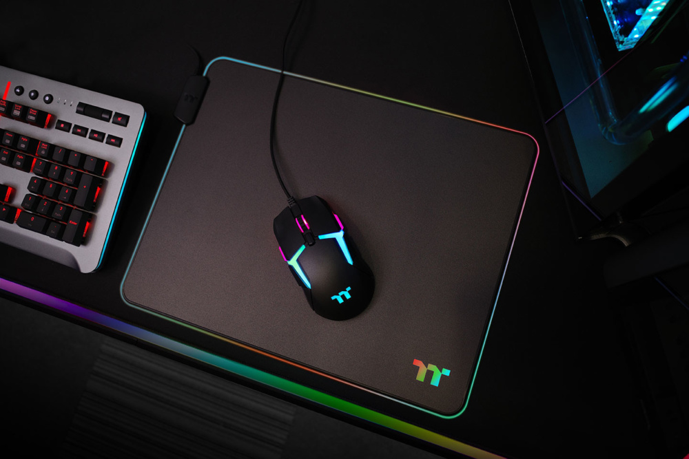 tt level20 mousepad 2