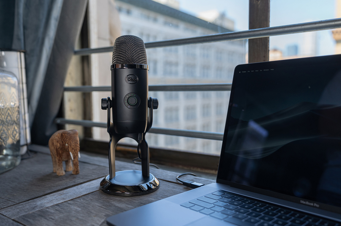 yeti x parallax nyloft desktop