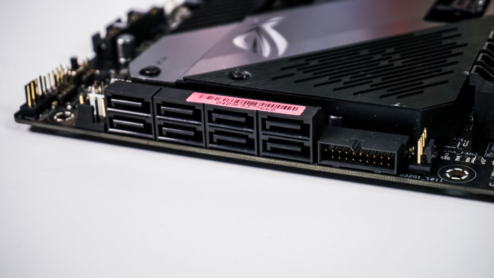 ASUS ROG Crosshair VIII Hero (WiFi) Motherboard