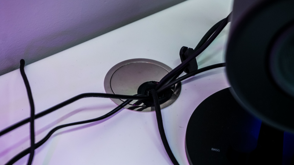 Autonomous SmartDesk 2 Hybrid Edition
