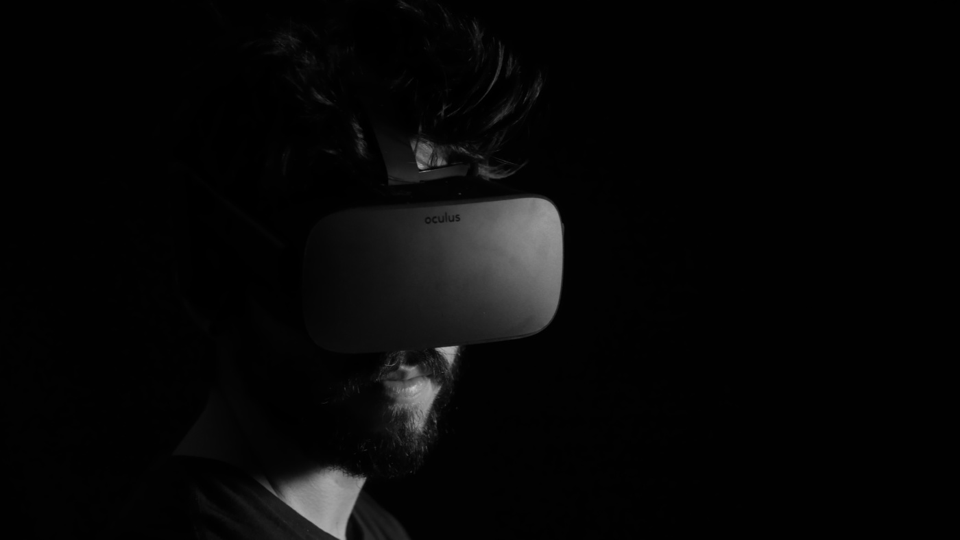 lux interaction xL3xDwWx7 s unsplash