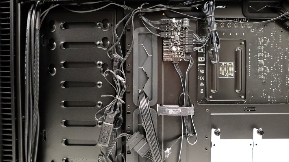 Alphacool_Eisbaer_Aurora_360_AIO