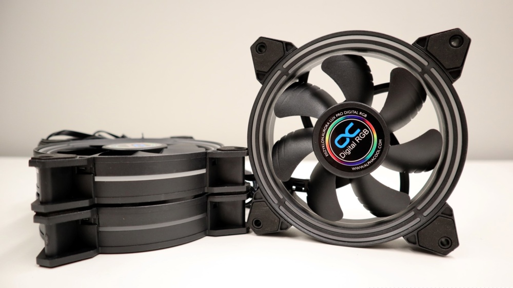 Alphacool_Eisbaer_Aurora_360_AIO