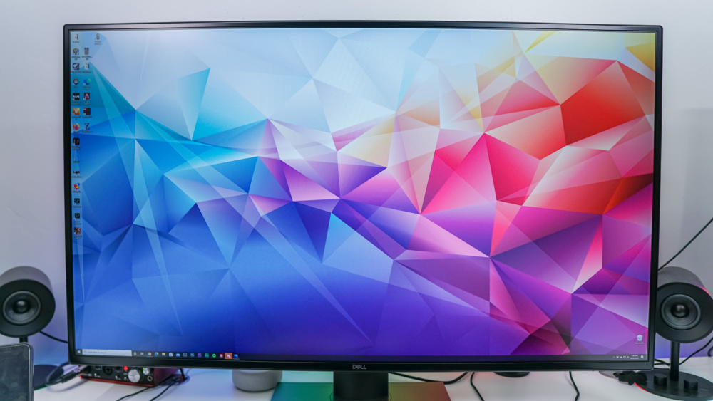 Dell UltraSharp U4320Q