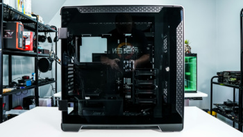 Thermaltake A700 TG Full Tower Case