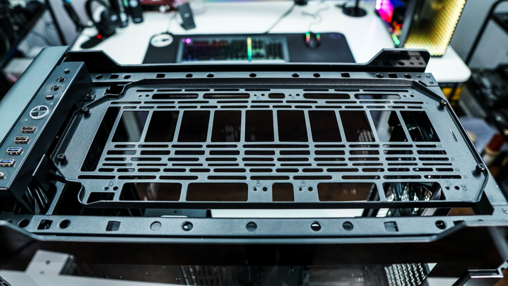Thermaltake A700 TG Full Tower Case