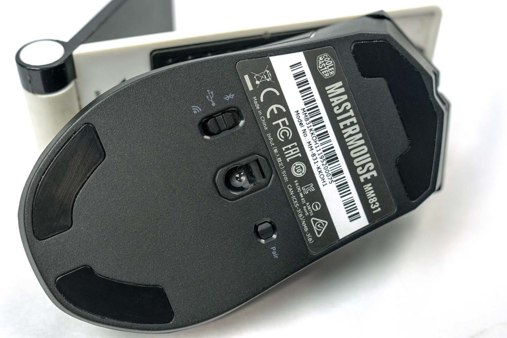 Master Mouse MM831 underside