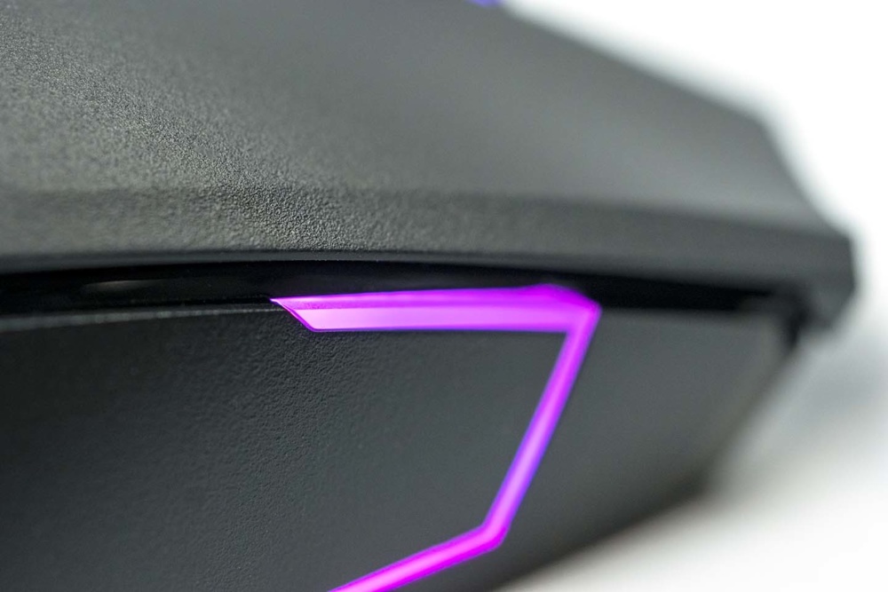 Master Mouse MM831 right side RGB lighting