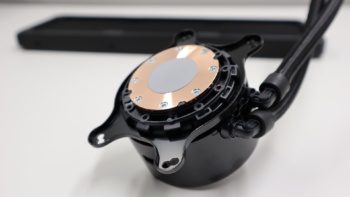NZXT Kraken Z73