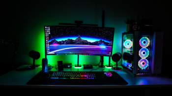 Corsair iCUE LT100 Smart Lighting Towers