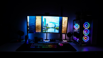 Corsair iCUE LT100 Smart Lighting Towers