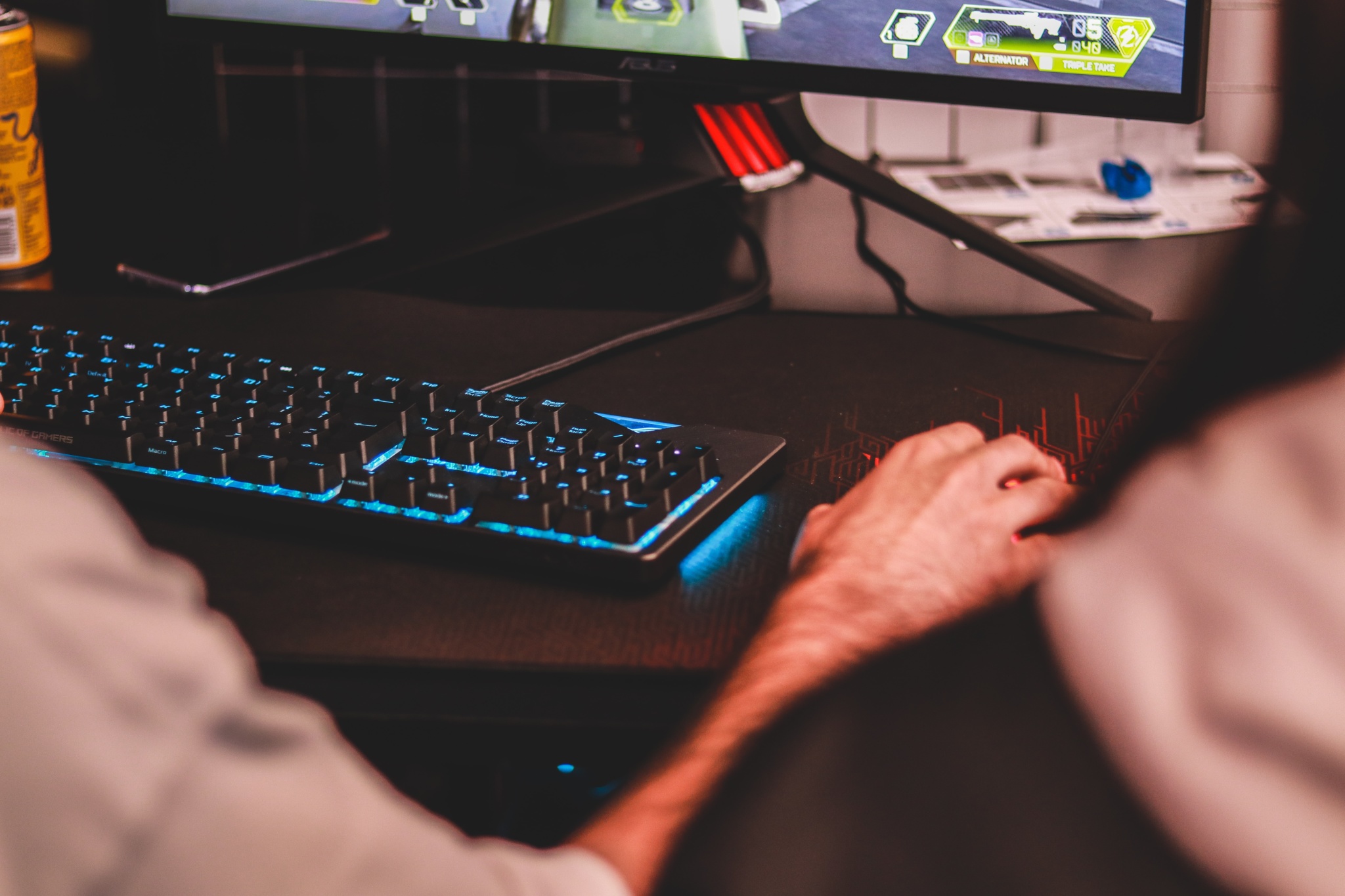 gaming keyboard scaled