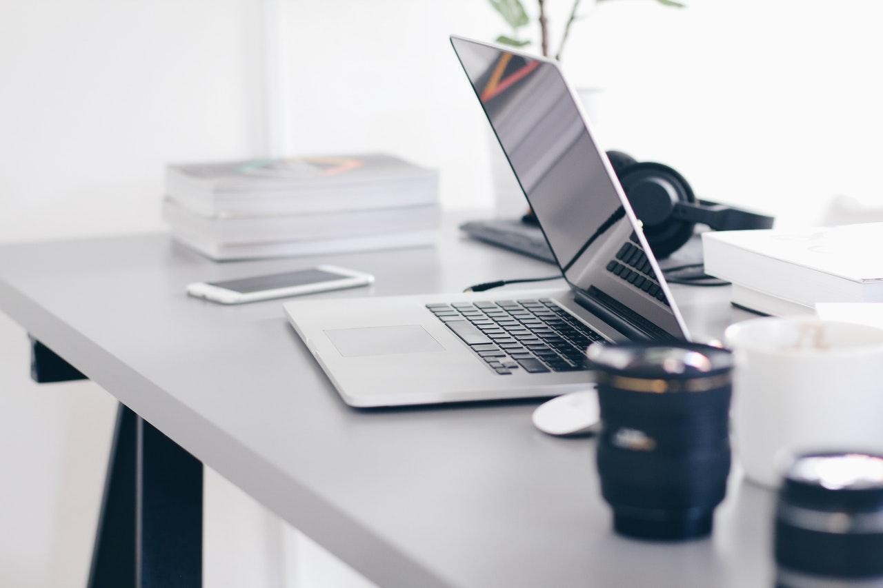 laptop desk business