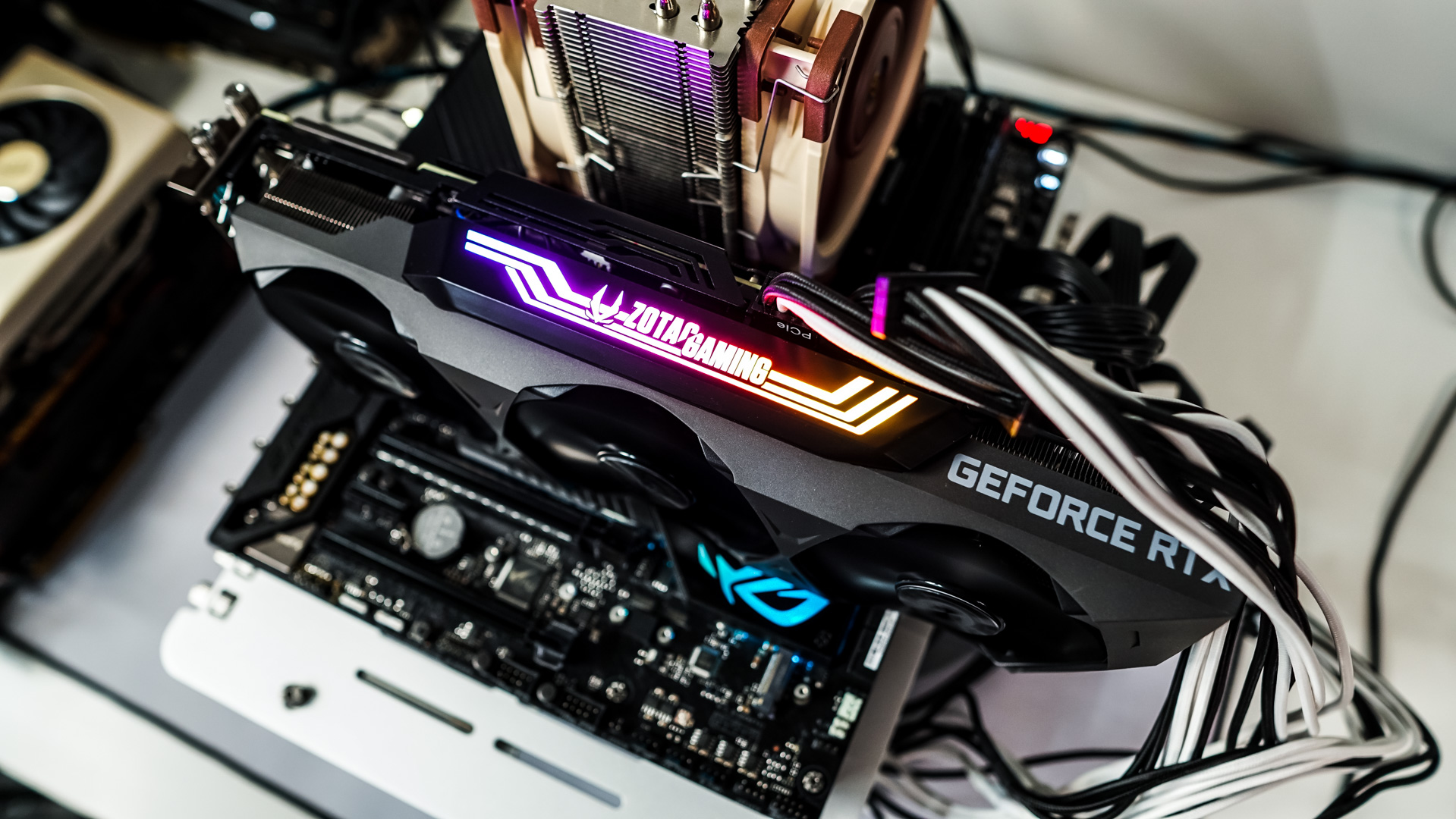 グラフィックボード・グラボ・ビデオカード ZOTAC GeForce RTX 3090 TRINITY 24GB ZOTAC GAMING GeForce RTX 3090 Trinity 24GB GDDR6X Graphics Card