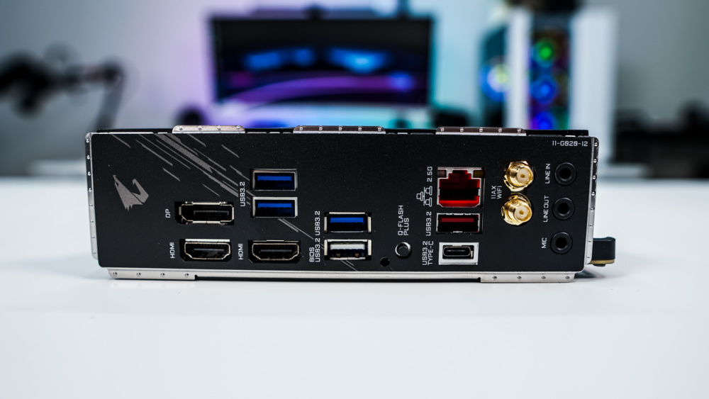 Gigabyte B550i AORUS PRO AX Motherboard