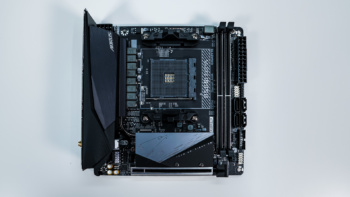 Gigabyte B550i AORUS PRO AX Motherboard Review | Page 2 of 10