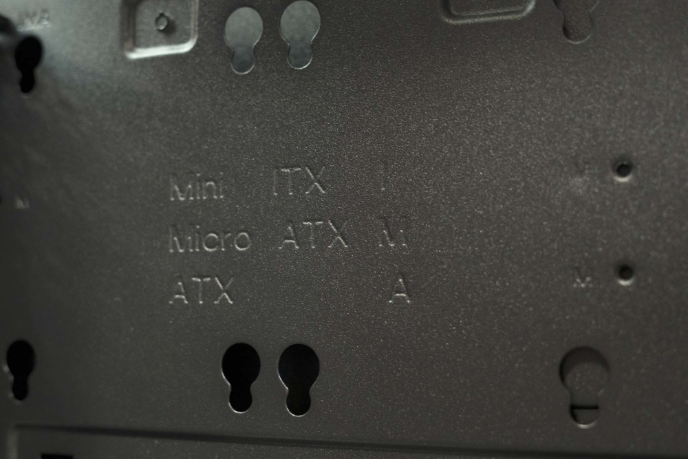 Silverstone Fara R1 board sizes