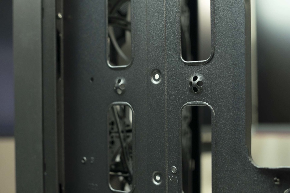 Silverstone Fara R1 cable management holes.