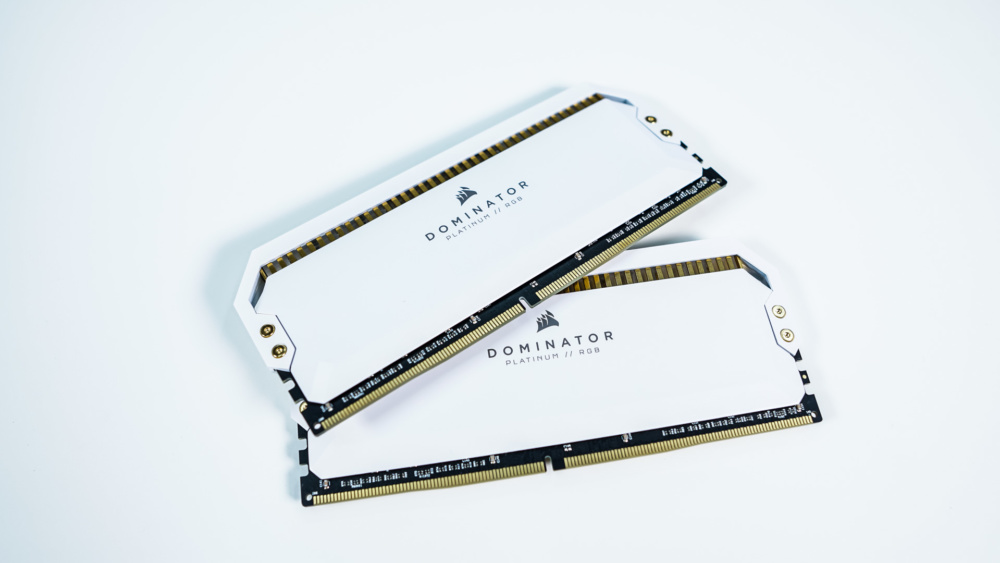 Corsair Dominator Platinum RGB White DDR4-3200 32GB Memory Kit