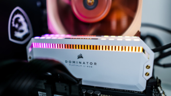 Corsair Dominator Platinum RGB White DDR4-3200 32GB Memory Kit