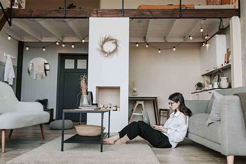 girl laptop living room